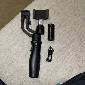 smart phone stabilizer for videos and pictures, comes with tripod attachment